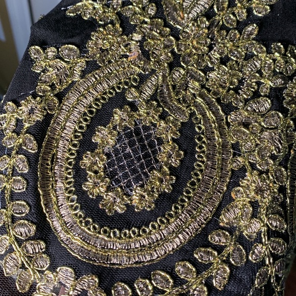 Elegant Black and Gold Formal Evening Gowns Beads Crystals Mermaid - Picture 9 of 16